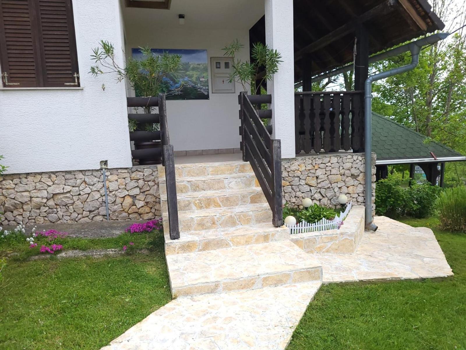 Guest House Stefanija Poljanak Kültér fotó